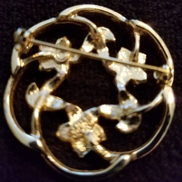 VINTAGE GOLDTONE SARAH COVENTRY BROOCHES - Picture 3 of 9